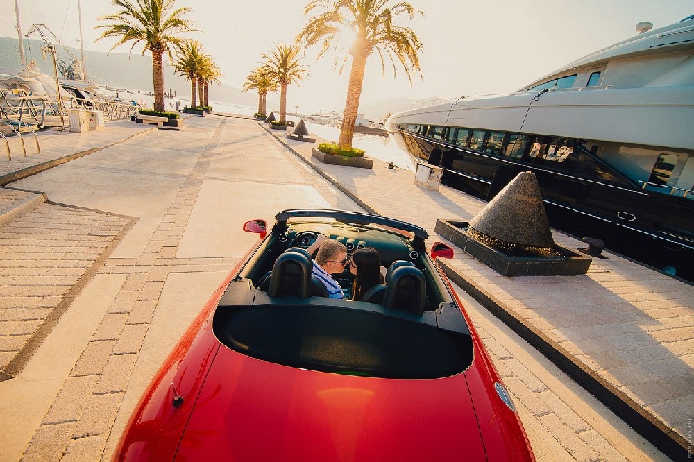 昆明汽車救援與道路安全：絕境中的守護(hù)者與安全的守護(hù)神